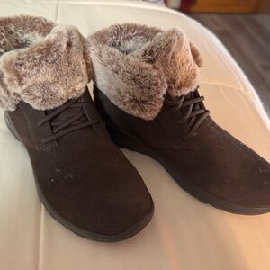 Skechers Women's Brown Faux Fur Ankle Boots
